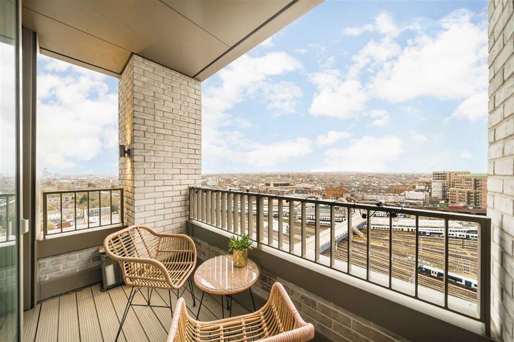 Property photo 3 of 8