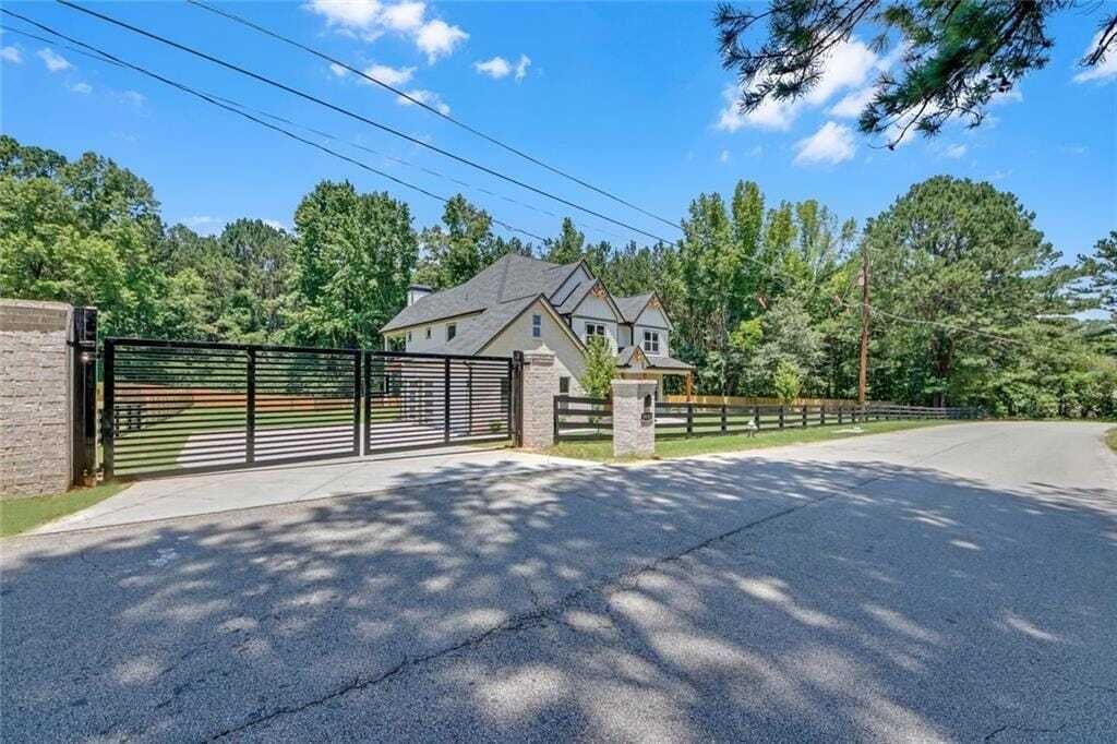 Property photo 3 of 23 <Alttext/>