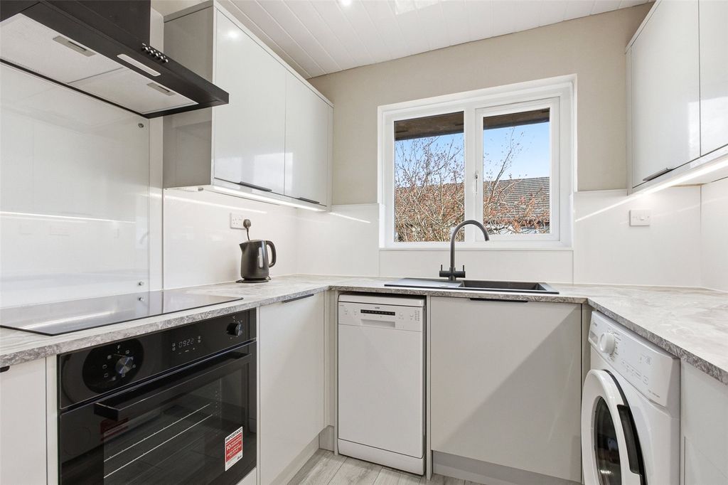 Property photo 3 of 20 Picture No. 13