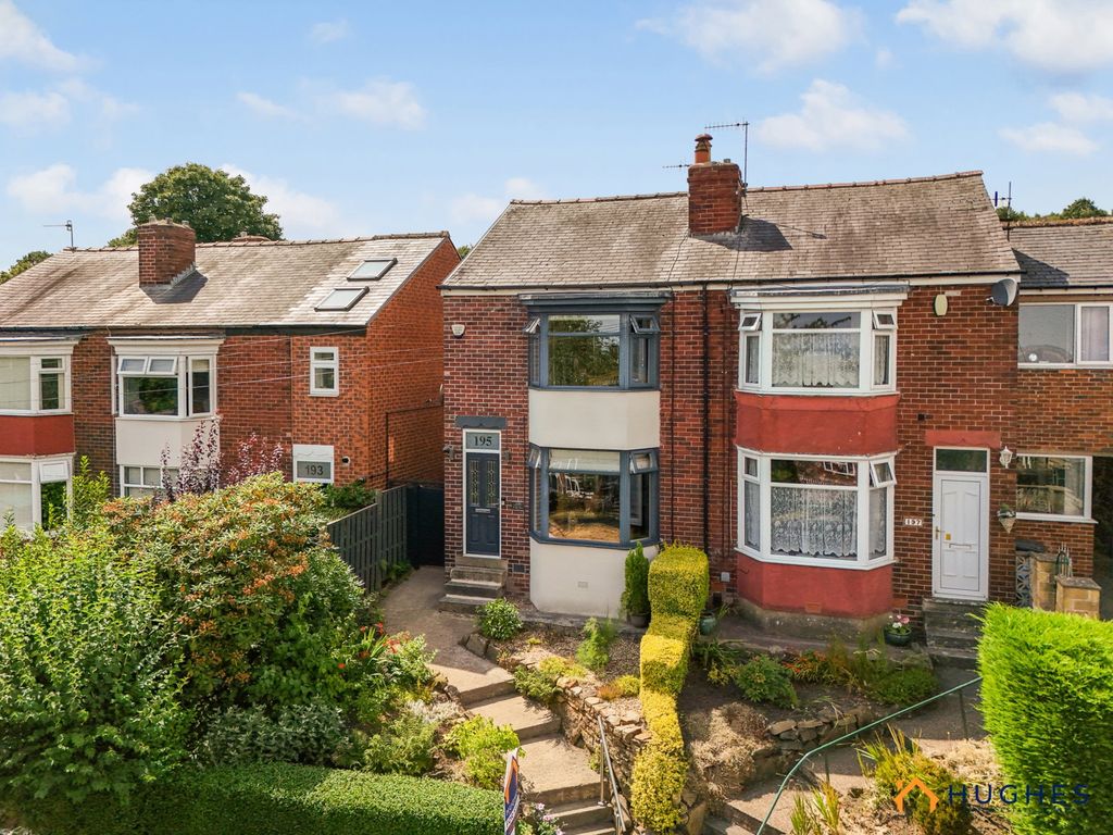 Property photo 1 of 32