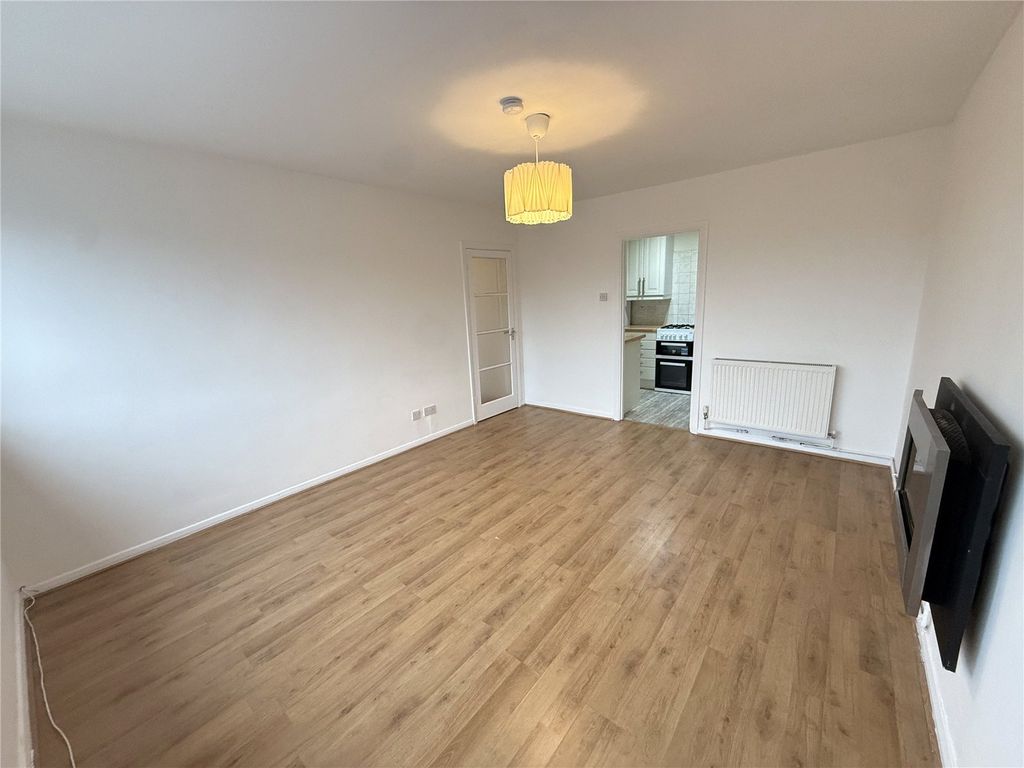 Property photo 1 of 6 Picture No. 11