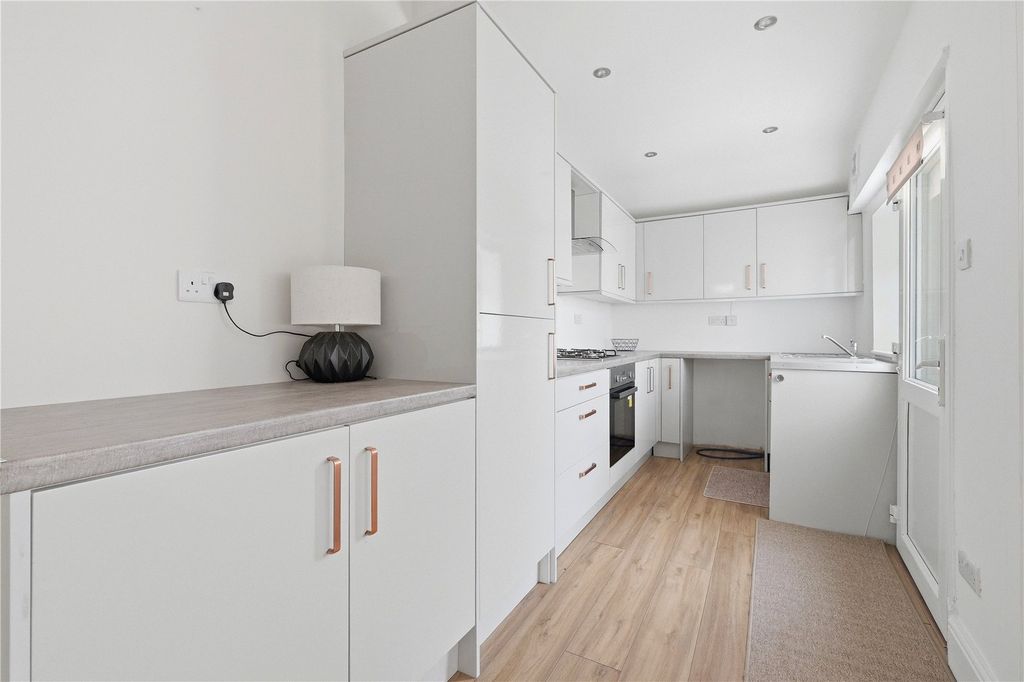 Property photo 3 of 16 Kitchen