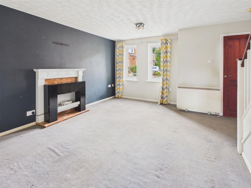 Property photo 3 of 13