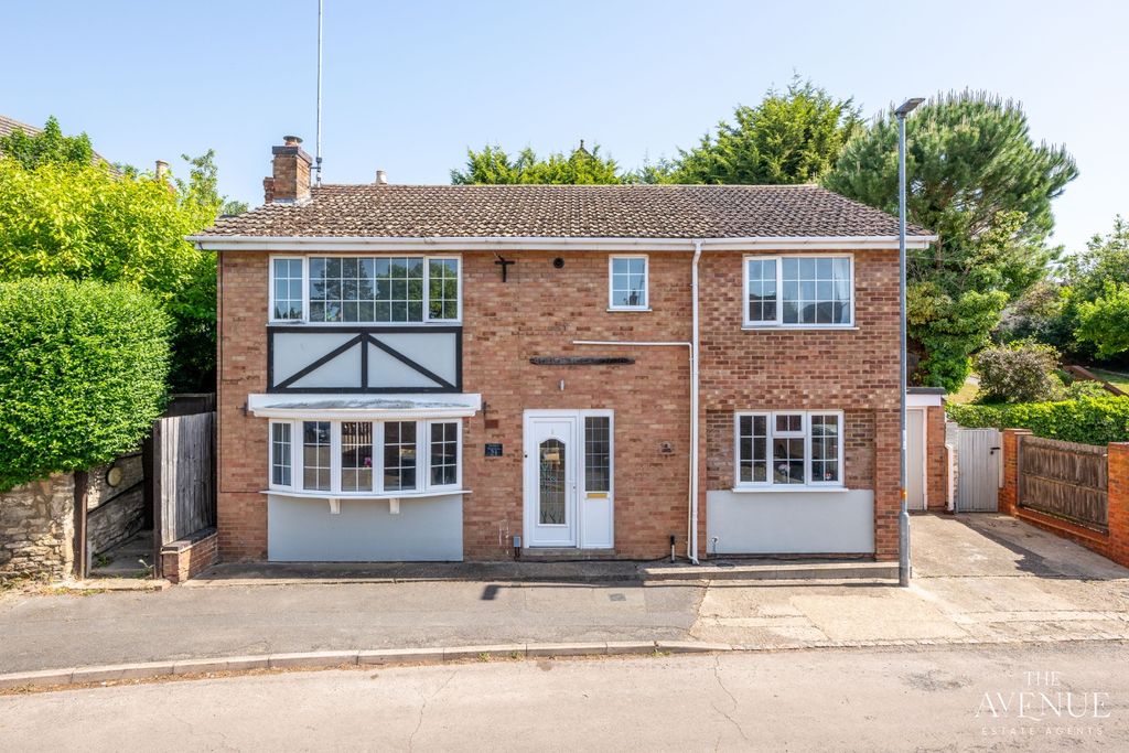 Property photo 1 of 41 5123710