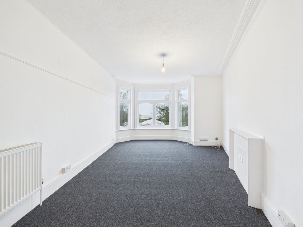 Property photo 2 of 7 Lounge