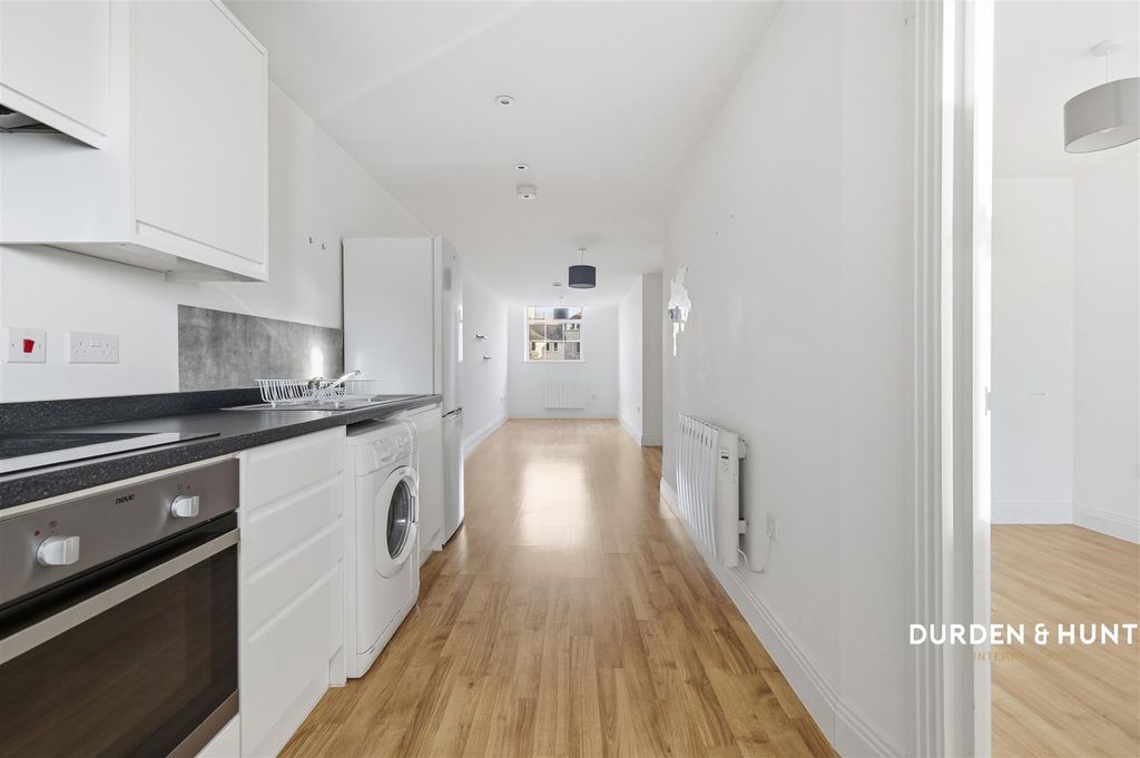 Property photo 3 of 10 Abbeygate One