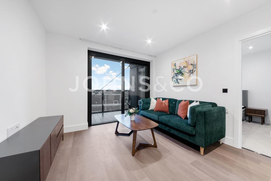 Property photo 3 of 15