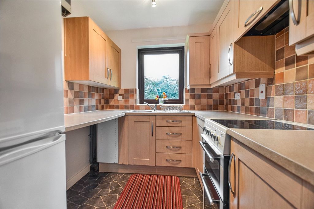 Property photo 3 of 11 Picture No. 01