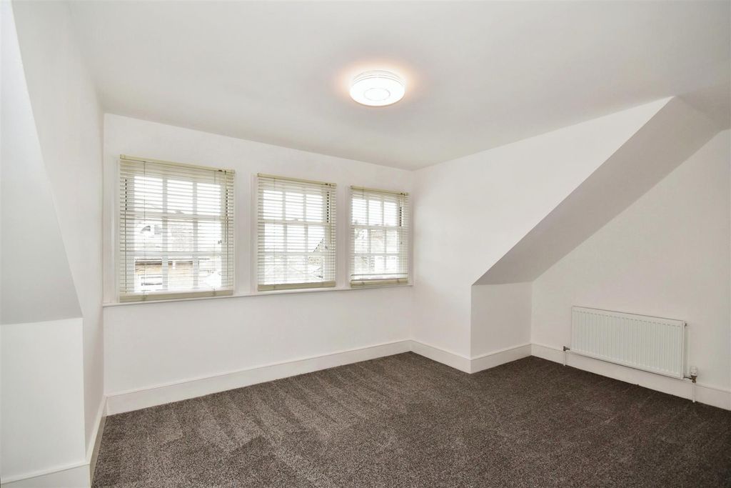 Property photo 3 of 6 244E7Ec6-Bedroom 20One.Jpg