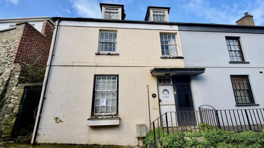 Property photo 1 of 1