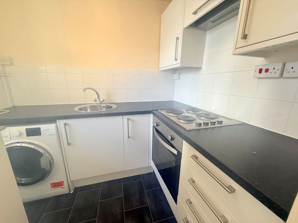 Property photo 1 of 3 Kitchen