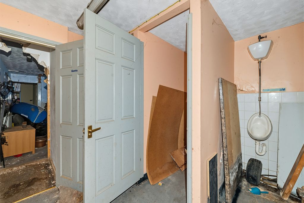 Property photo 3 of 8