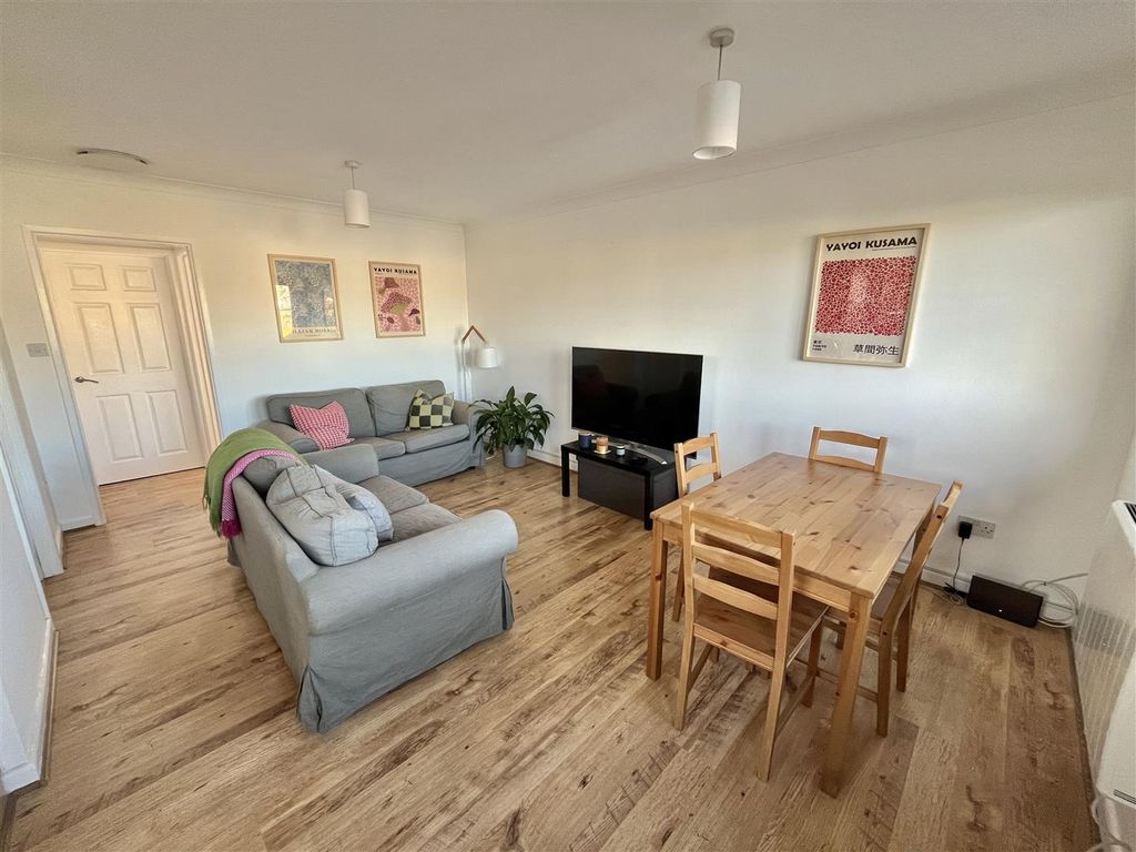 Property photo 2 of 11 Img_0974.Jpg