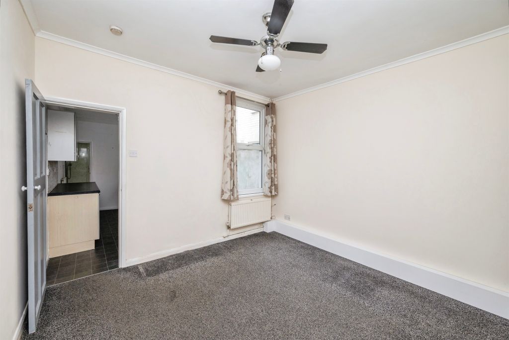 Property photo 3 of 13 Dining Room