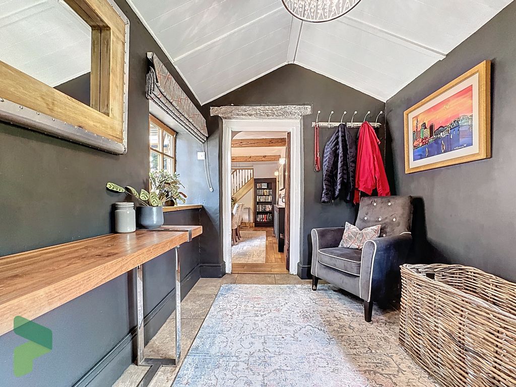 Property photo 2 of 79