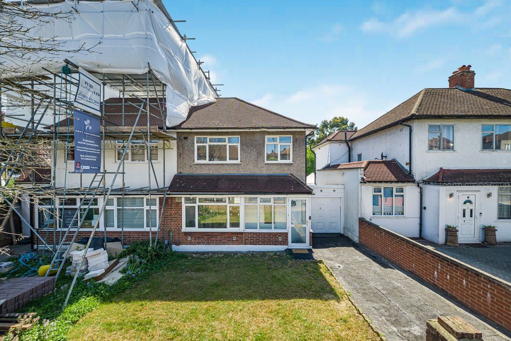 Property photo 1 of 28 Picture No. 96