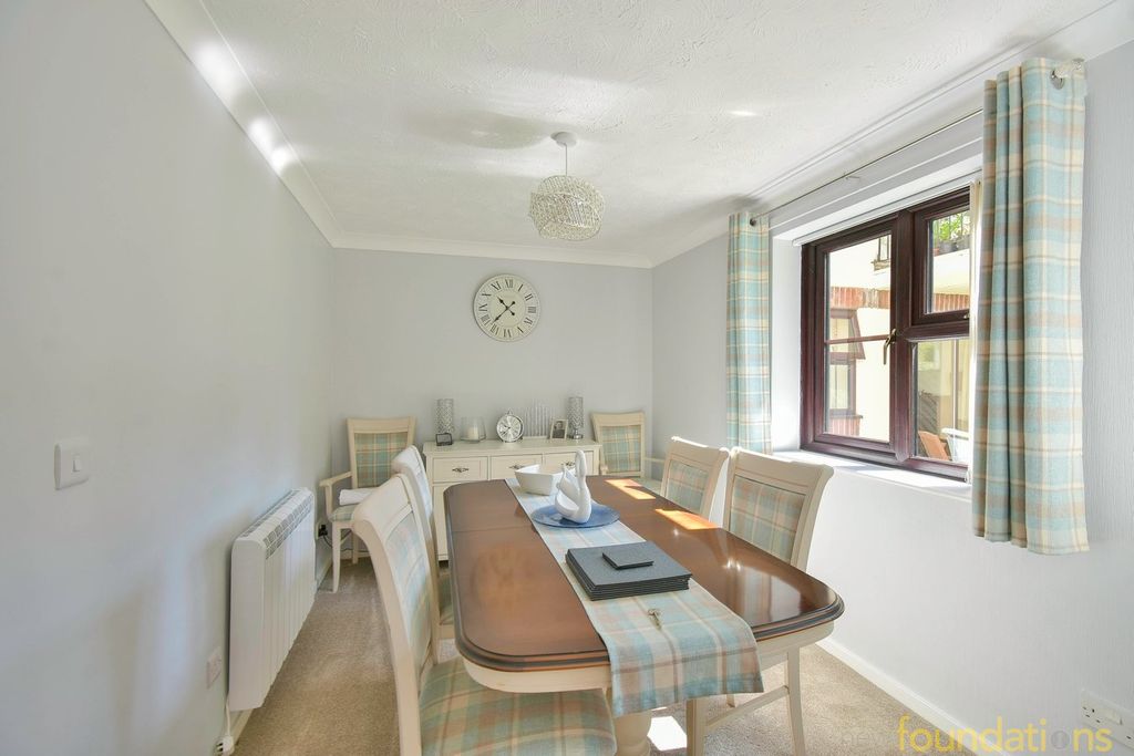 Property photo 3 of 13