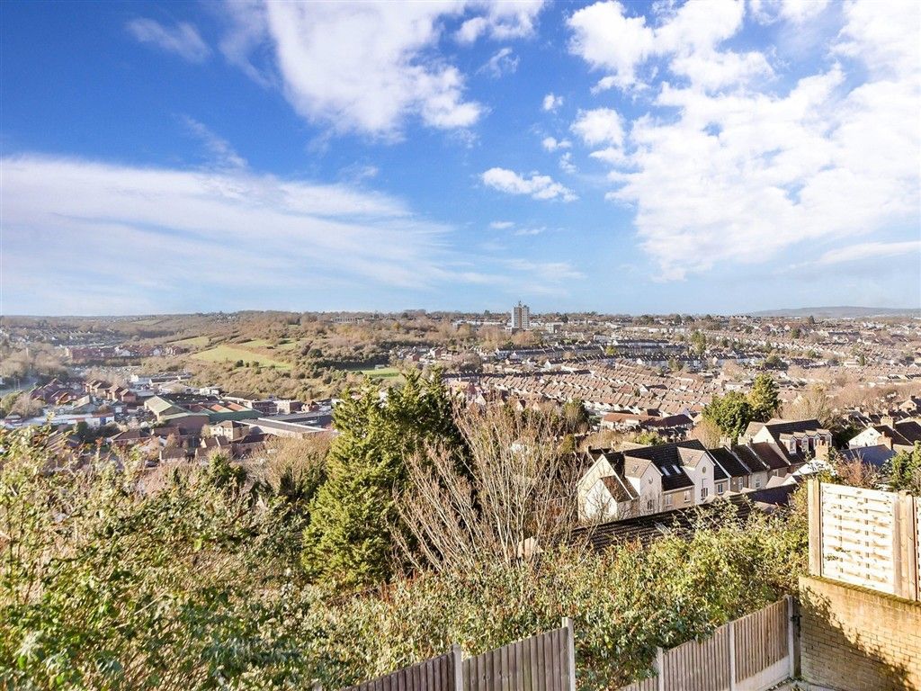 Property photo 1 of 19 Views