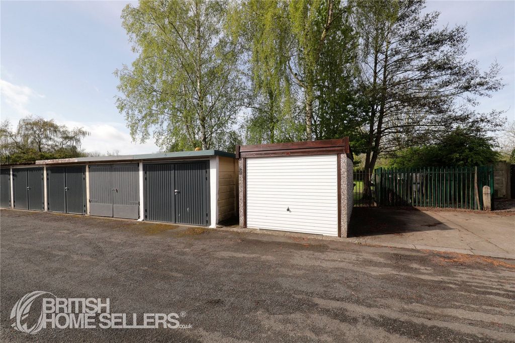 Property photo 3 of 30 Picture No. 06