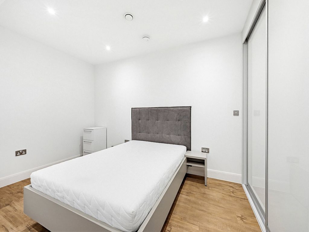 Property photo 2 of 24 Picture No. 10