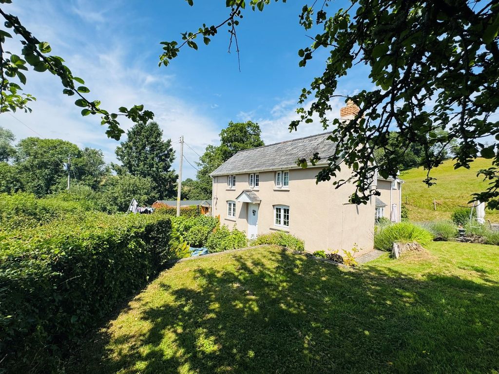 Property photo 1 of 27