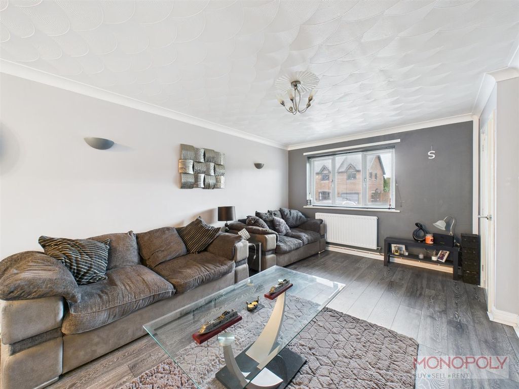 Property photo 3 of 17 Cam01943G0-Pr0550-Still010.Jpg