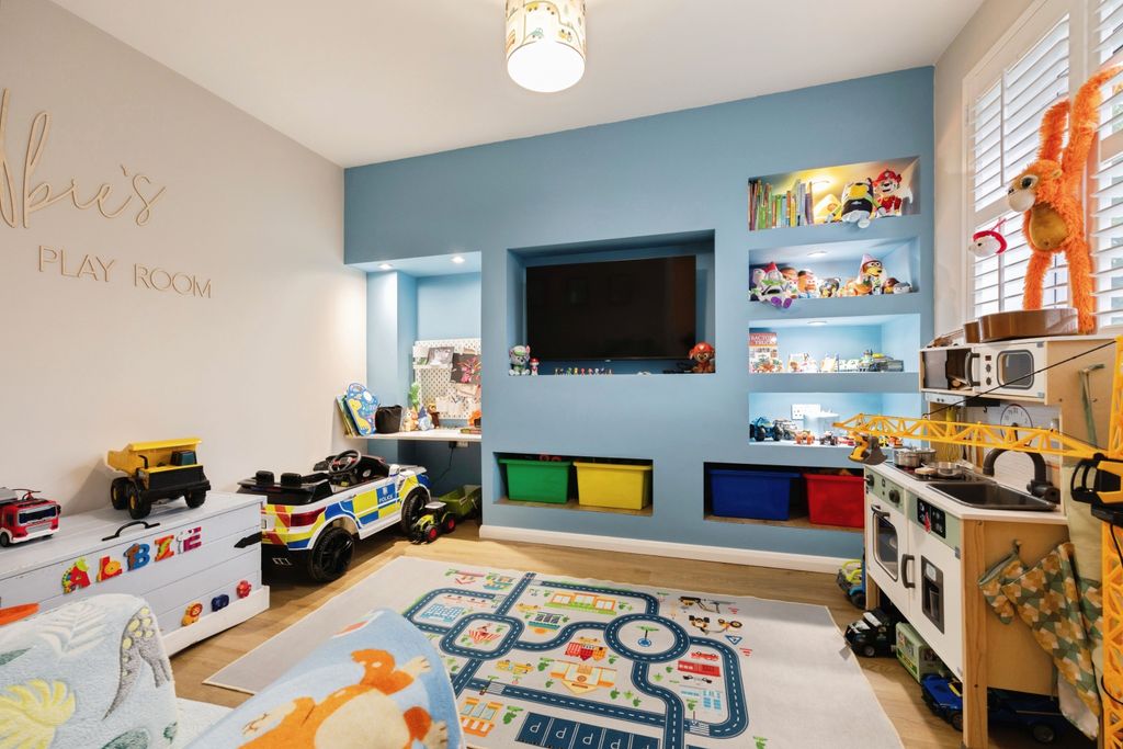 Property photo 3 of 15