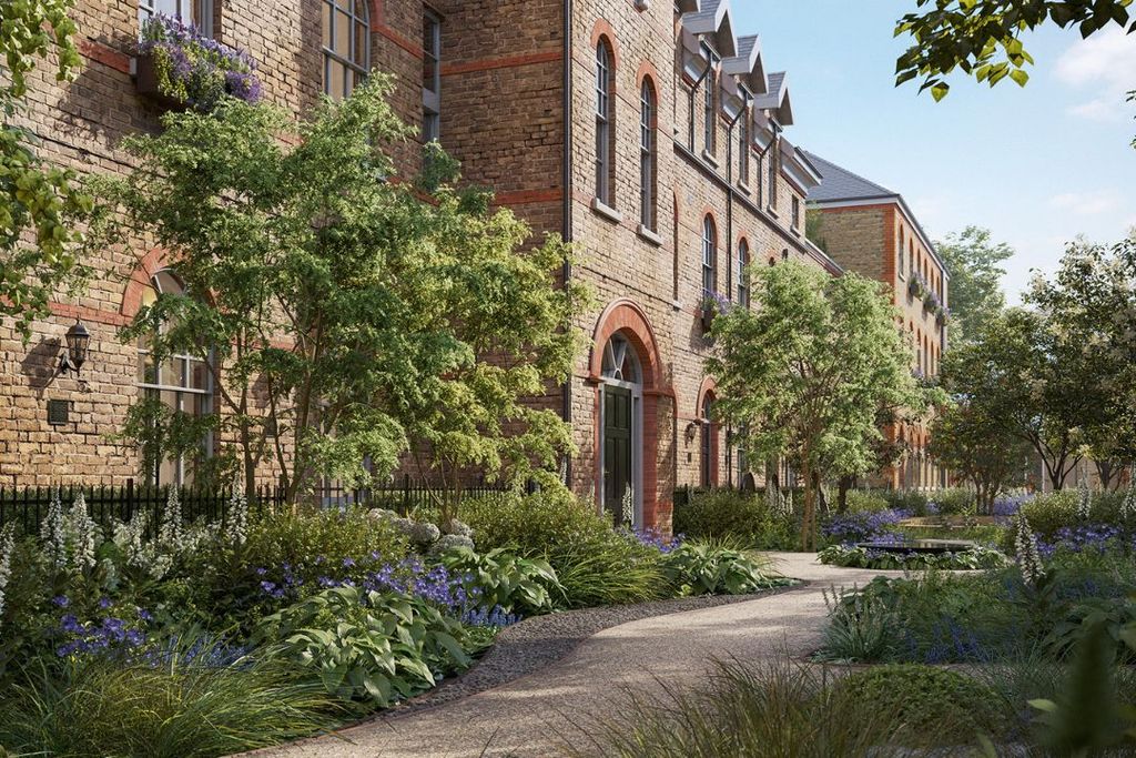 Property photo 3 of 10