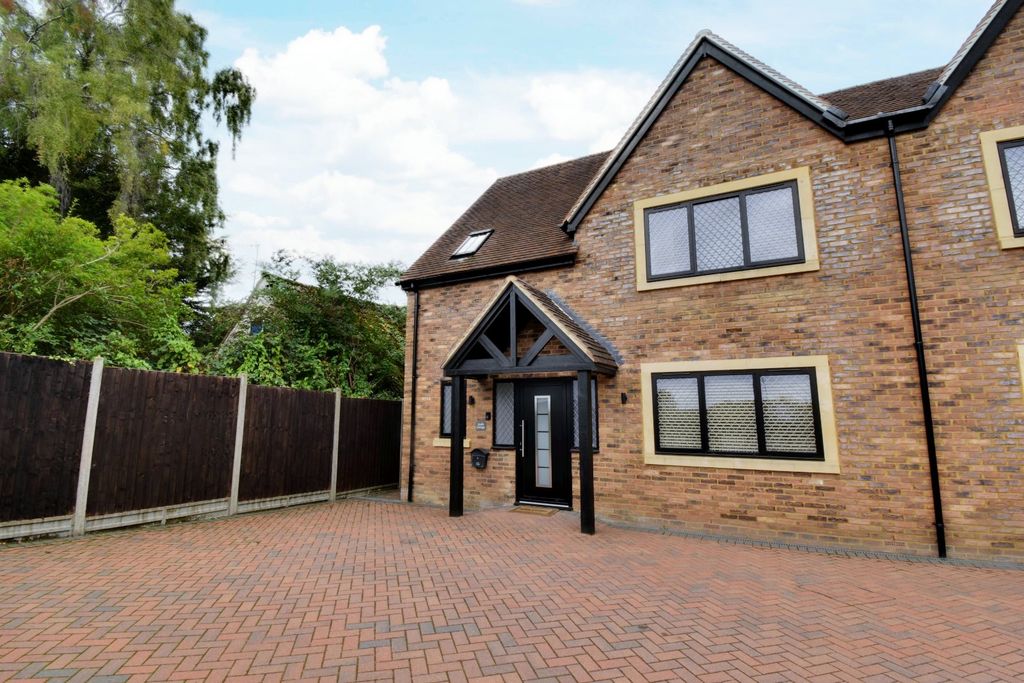 Property photo 3 of 17 Picture No. 06