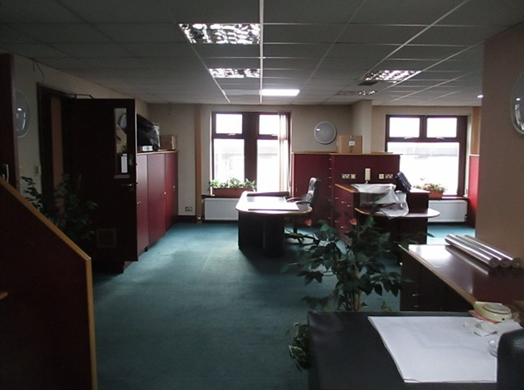 Property photo 2 of 6