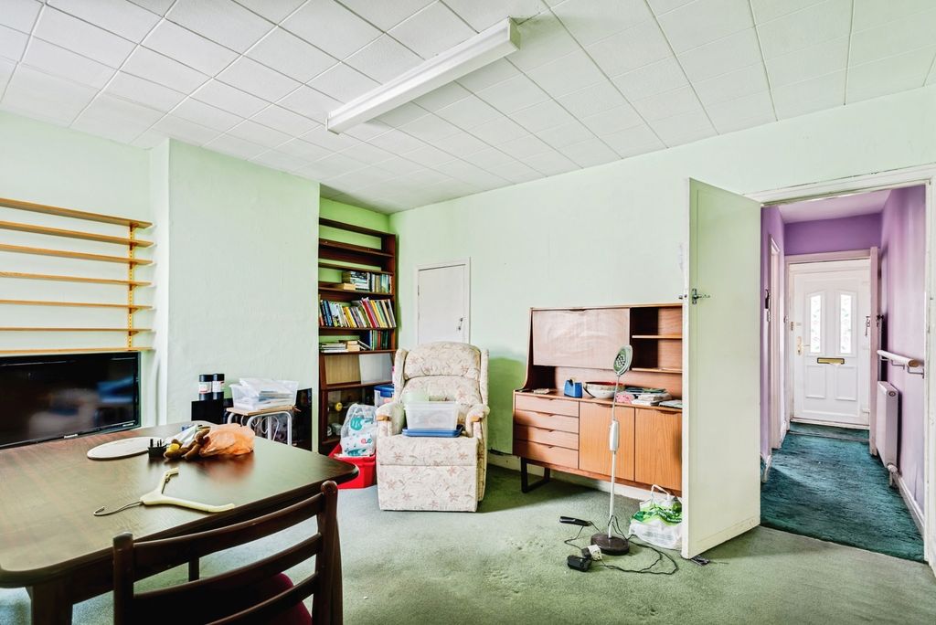Property photo 3 of 13 Photo