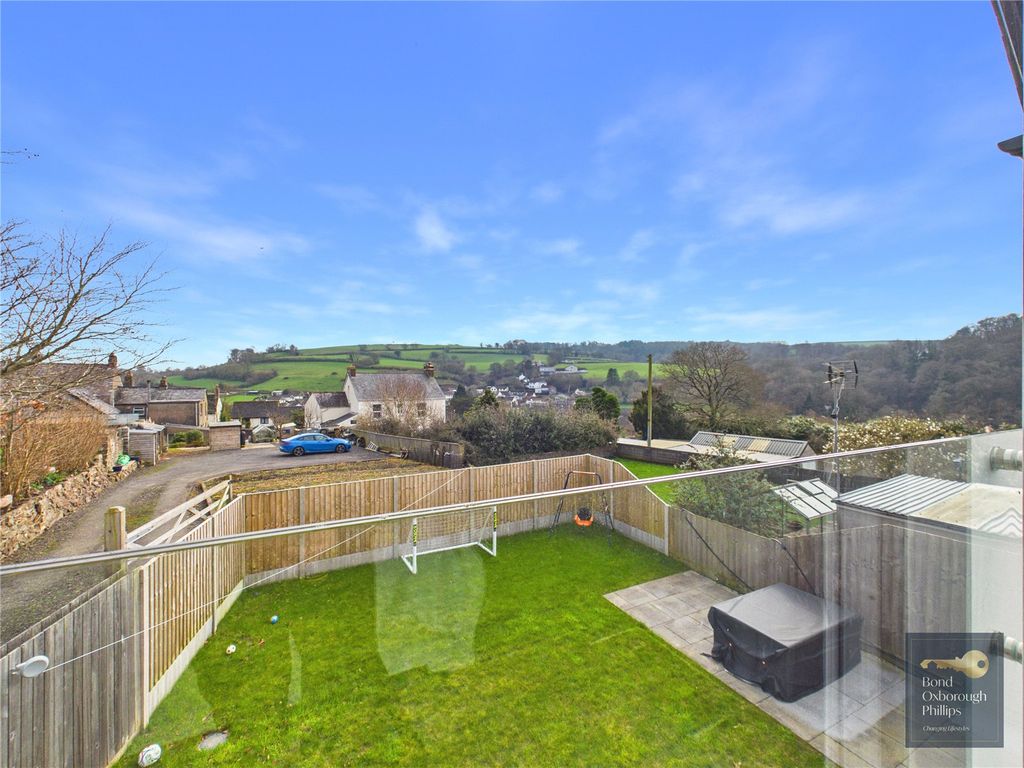 Property photo 2 of 47 Picture No. 46