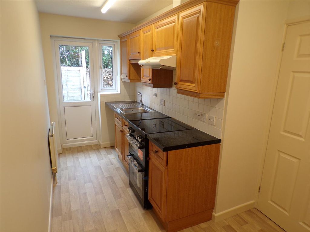 Property photo 2 of 6 Kitchen.Jpg