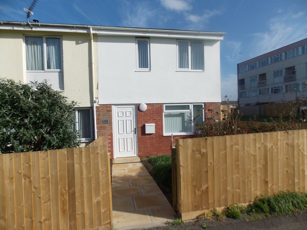 Property photo 1 of 14 Keynsham Kelston Road 52A Front Property