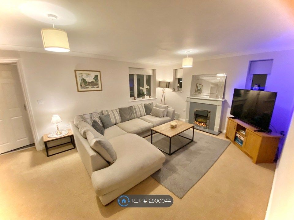 Property photo 2 of 6