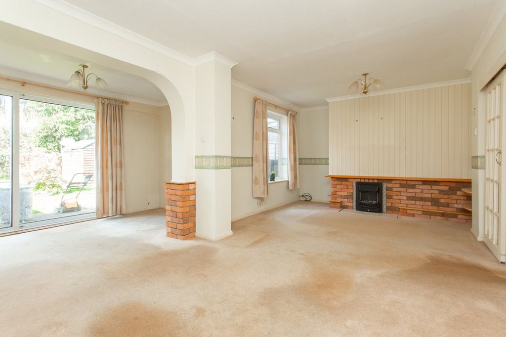 Property photo 2 of 12 Picture 2