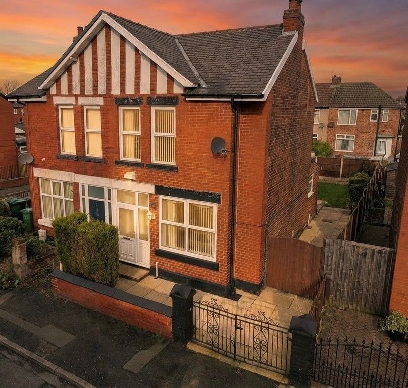 Property photo 1 of 35