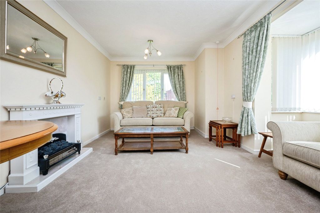 Additional image 4 of 2 bed flat for saleRosebury Court, Water Lane, Leighton Buzzard, Bedfordshire LU7