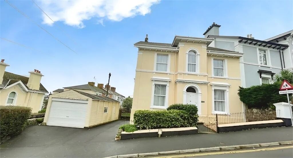 Property photo 1 of 16 Main Image