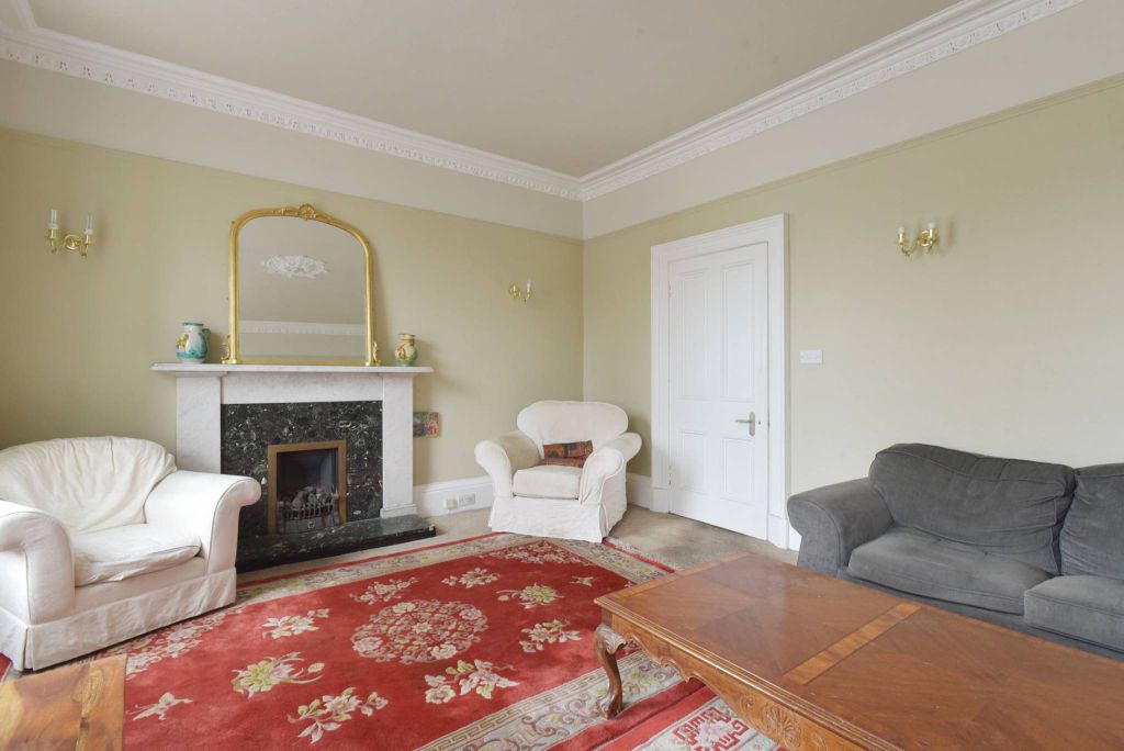 Property photo 2 of 23