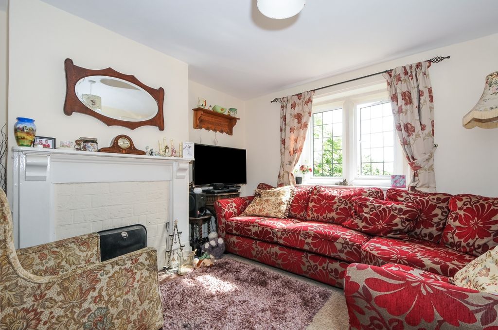 Property photo 2 of 9
