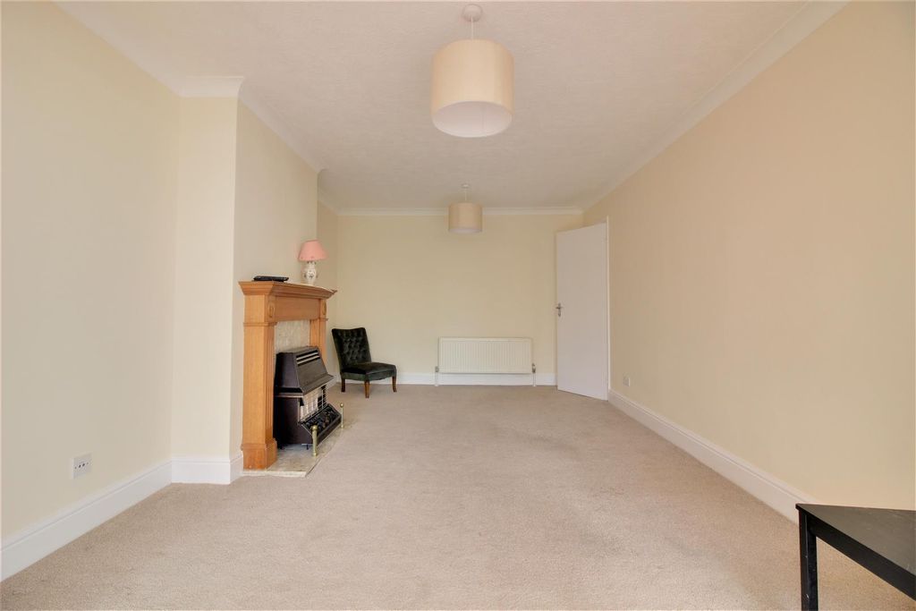 Property photo 3 of 9 7.Jpg