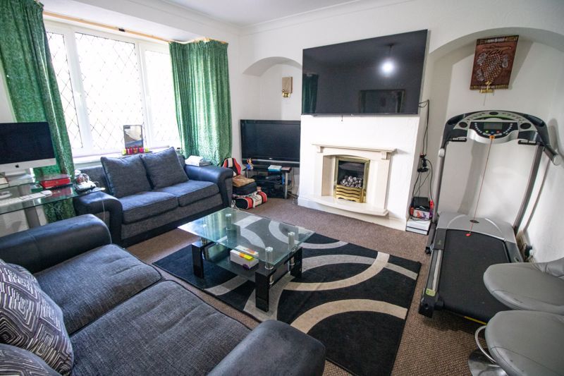 Property photo 2 of 14 Lounge