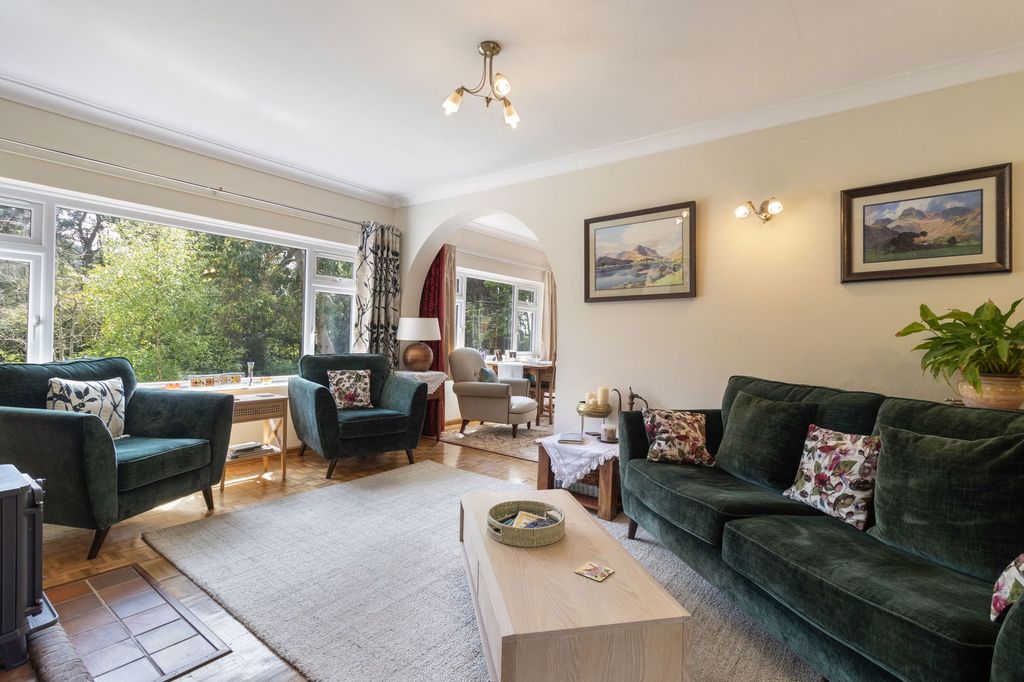 Property photo 3 of 21