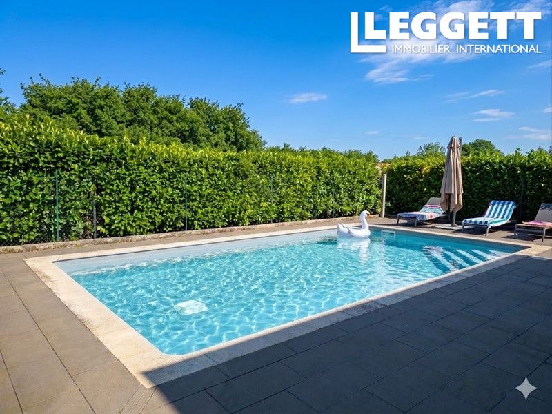 Property photo 3 of 10