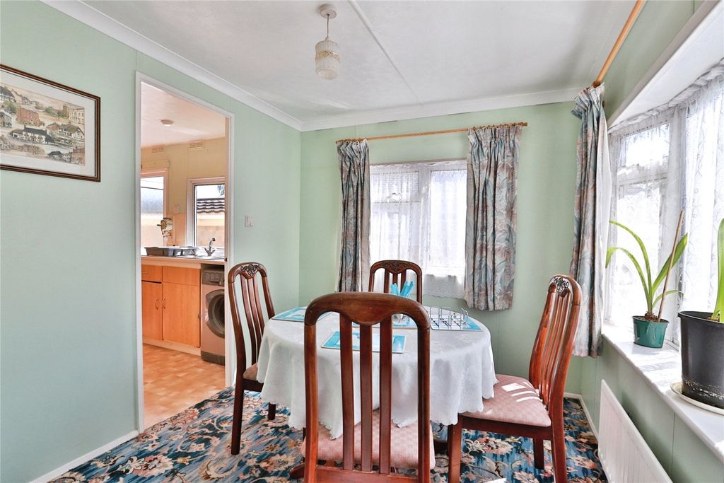 Property photo 3 of 17 Picture No. 09