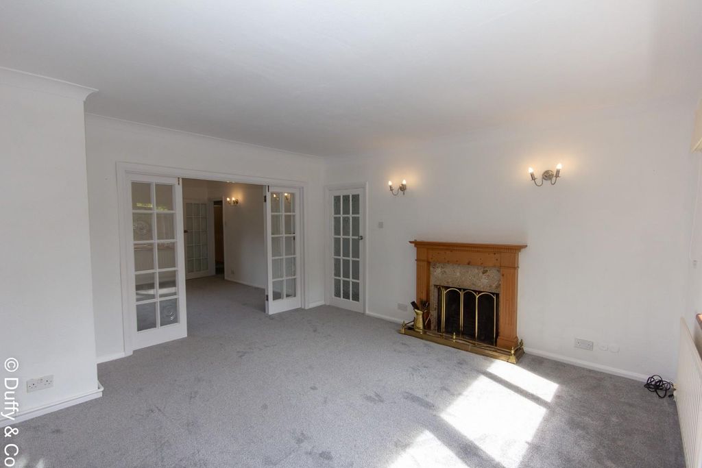 Property photo 3 of 21 18 La  (11).Jpg