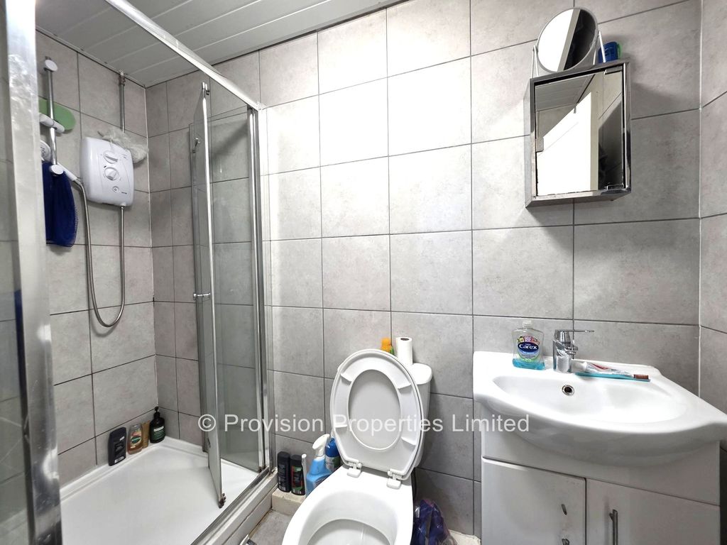 Property photo 2 of 3 Photo