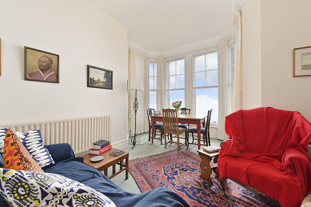 Property photo 3 of 11 Ph5_3490040-c.Jpg
