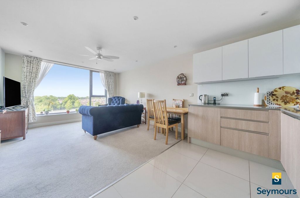 Property photo 2 of 14 Open Plan Living